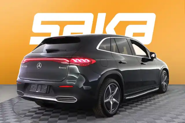 Vihreä Maastoauto, Mercedes-Benz EQE SUV – VAR-24007