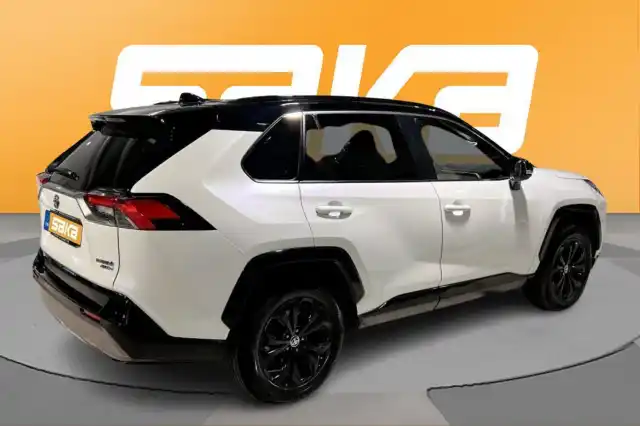 Valkoinen Maastoauto, Toyota RAV4 – VAR-24140