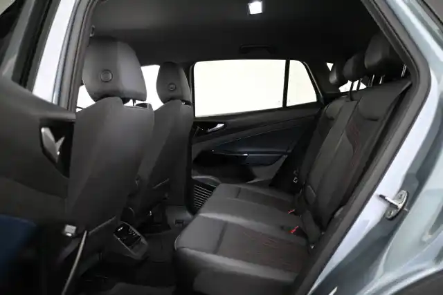Sininen Maastoauto, Volkswagen ID.4 – VAR-24176