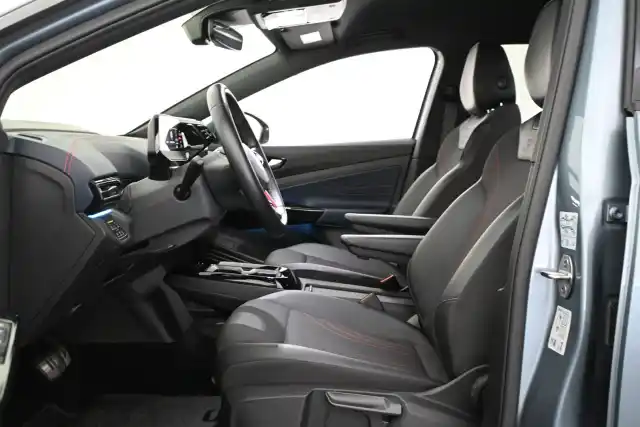 Sininen Maastoauto, Volkswagen ID.4 – VAR-24176
