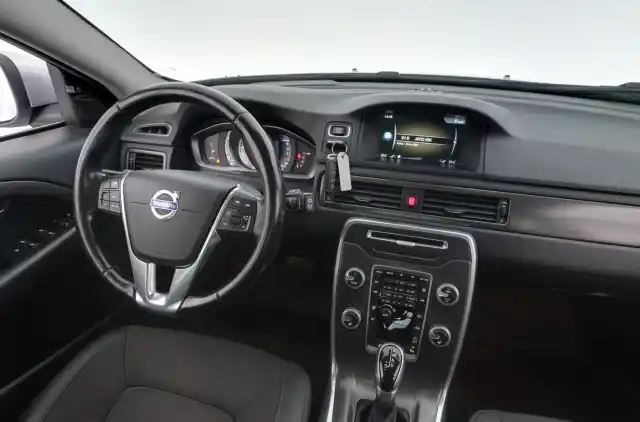 Harmaa Farmari, Volvo XC70 – VAR-241883