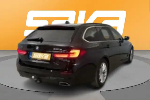 Musta Farmari, BMW 530 – VAR-24283