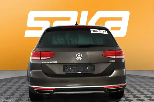 Ruskea Farmari, Volkswagen Passat – VAR-24287