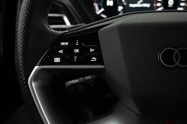 Harmaa Maastoauto, Audi Q4 e-tron – VAR-24302