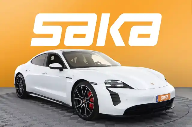 Valkoinen Sedan, Porsche Taycan – VAR-24385