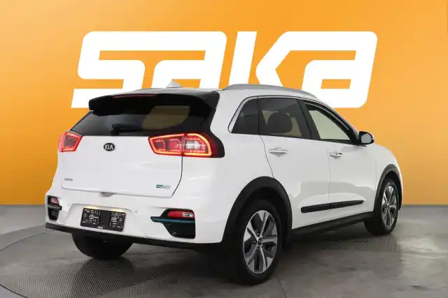 Valkoinen Tila-auto, Kia Niro – VAR-24440