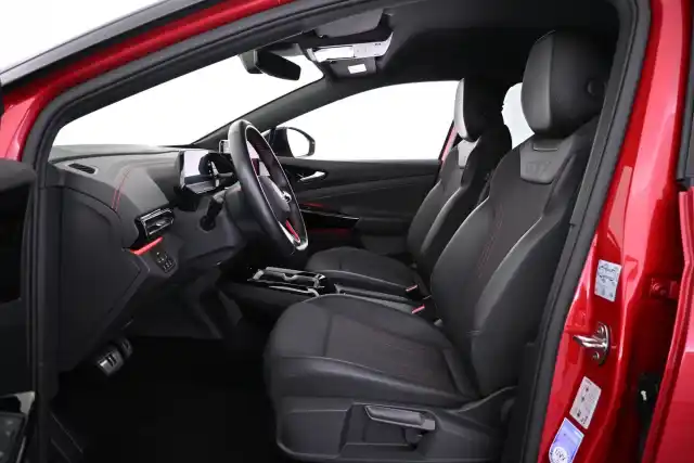 Punainen Maastoauto, Volkswagen ID.4 – VAR-24554
