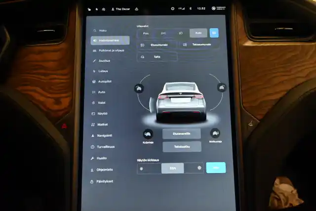 Musta Maastoauto, Tesla Model X – VAR-24588