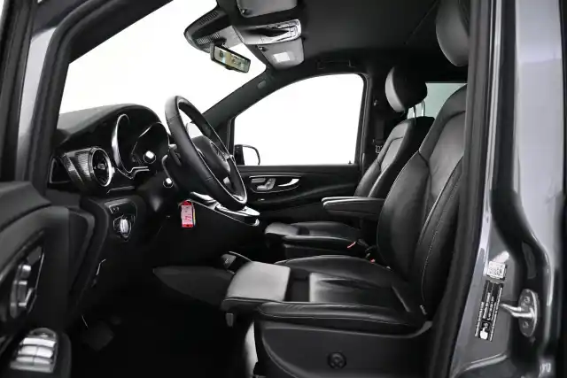 Musta Tila-auto, Mercedes-Benz EQV – VAR-24636