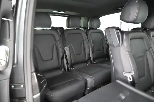 Musta Tila-auto, Mercedes-Benz EQV – VAR-24636