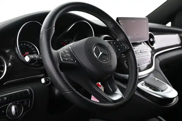 Musta Tila-auto, Mercedes-Benz EQV – VAR-24636