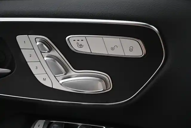 Musta Tila-auto, Mercedes-Benz EQV – VAR-24636