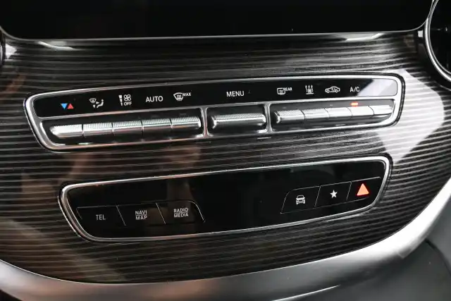 Musta Tila-auto, Mercedes-Benz EQV – VAR-24636