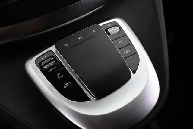 Musta Tila-auto, Mercedes-Benz EQV – VAR-24636