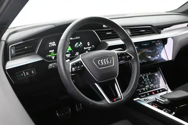 Harmaa Maastoauto, Audi Q8 e-tron – VAR-24792