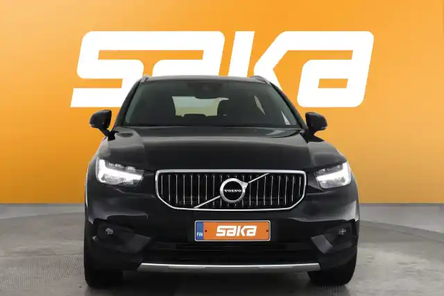 Musta Maastoauto, Volvo XC40 – VAR-24848