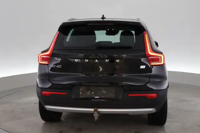 Musta Maastoauto, Volvo XC40 – VAR-24848