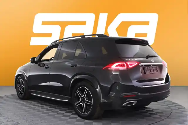 Musta Maastoauto, Mercedes-Benz GLE – VAR-24906