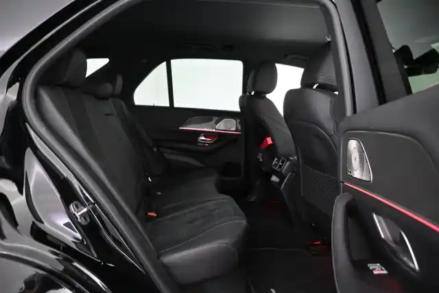 Musta Maastoauto, Mercedes-Benz GLE – VAR-24906