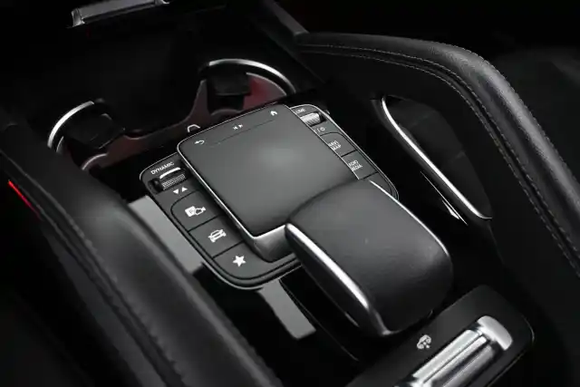 Musta Maastoauto, Mercedes-Benz GLE – VAR-24906