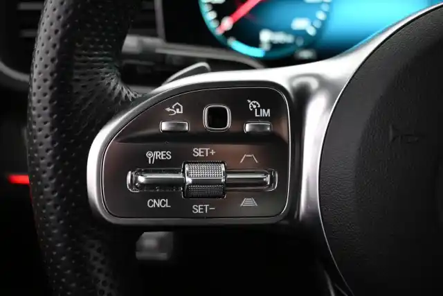 Musta Maastoauto, Mercedes-Benz GLE – VAR-24906