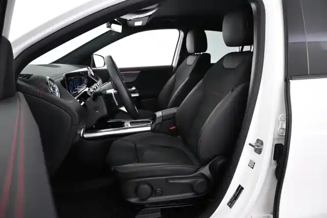 Valkoinen Maastoauto, Mercedes-Benz EQA – VAR-24910