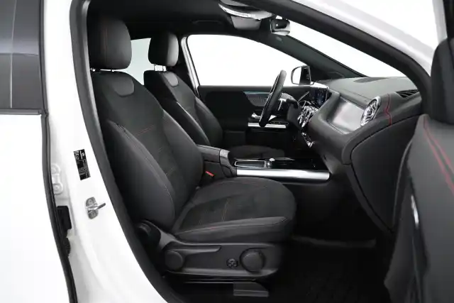 Valkoinen Maastoauto, Mercedes-Benz EQA – VAR-24910