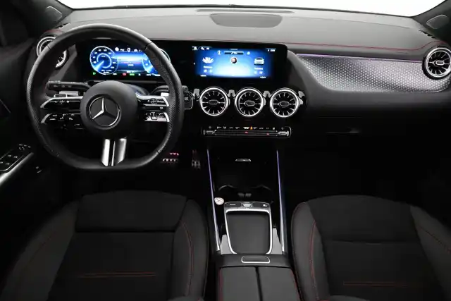 Valkoinen Maastoauto, Mercedes-Benz EQA – VAR-24910