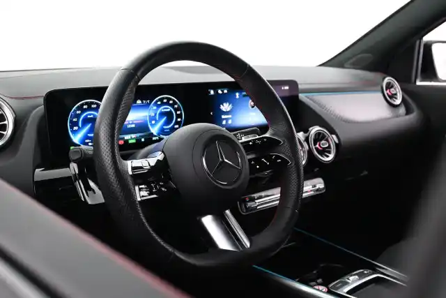 Valkoinen Maastoauto, Mercedes-Benz EQA – VAR-24910