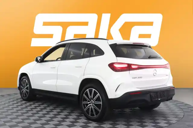 Valkoinen Maastoauto, Mercedes-Benz EQA – VAR-24910