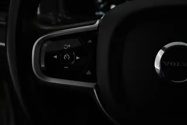 Hopea Maastoauto, Volvo XC90 – VAR-25096