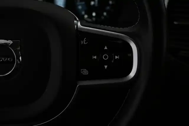 Hopea Maastoauto, Volvo XC90 – VAR-25096