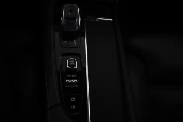 Hopea Maastoauto, Volvo XC90 – VAR-25096
