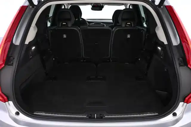 Hopea Maastoauto, Volvo XC90 – VAR-25096