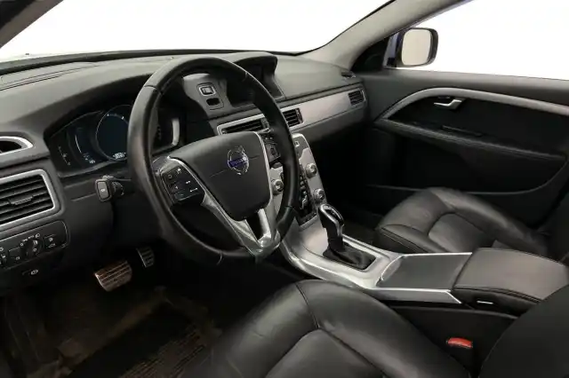 Valkoinen Farmari, Volvo XC70 – VAR-252079