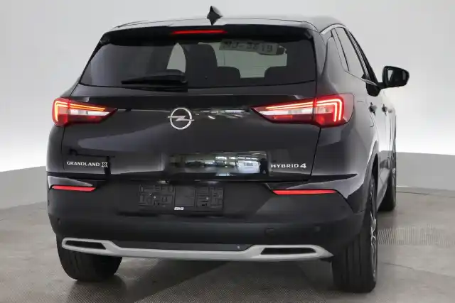 Musta Maastoauto, Opel Grandland X – VAR-25250