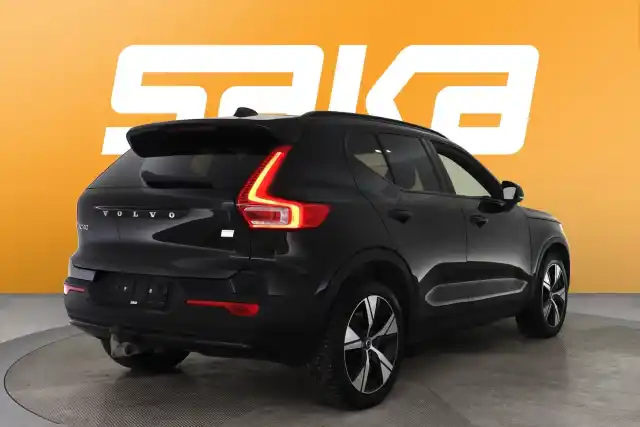 Musta Maastoauto, Volvo XC40 – VAR-25250