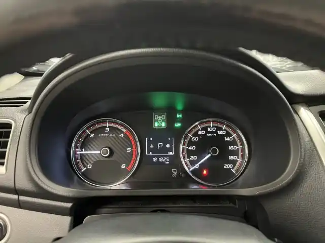  Avolava, Mitsubishi L200 – VAR-25392