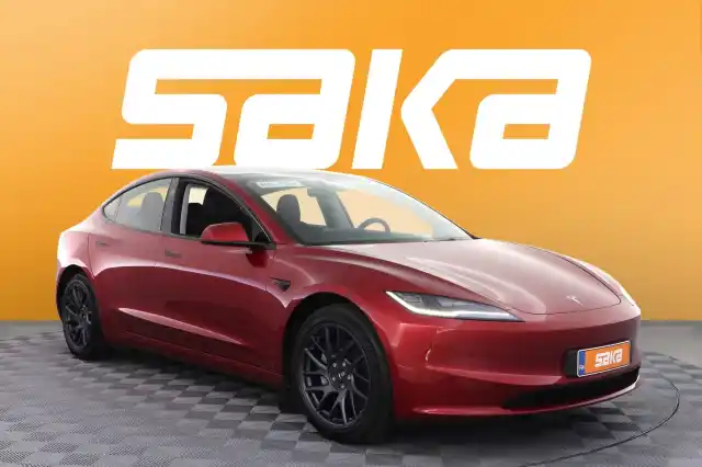 Punainen Sedan, Tesla Model 3 – VAR-25445