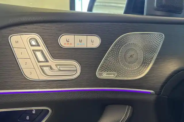 Vihreä Maastoauto, Mercedes-Benz GLE – VAR-25449