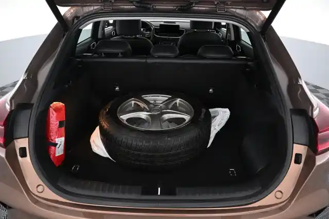 Ruskea Viistoperä, Kia XCeed – VAR-25474