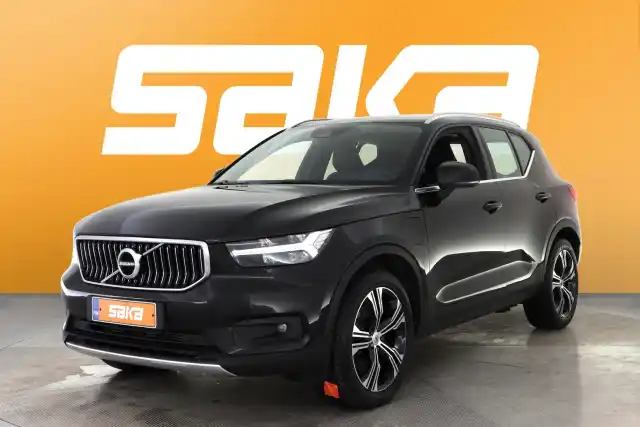 Musta Maastoauto, Volvo XC40 – VAR-25477