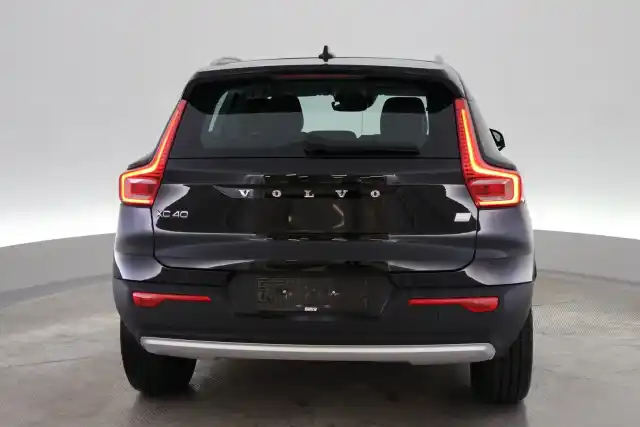 Musta Maastoauto, Volvo XC40 – VAR-25477