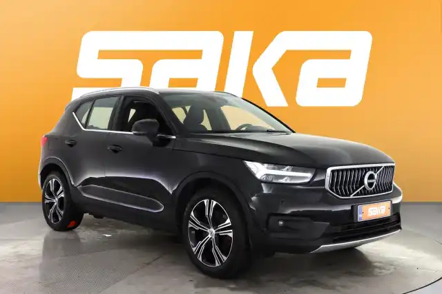 Musta Maastoauto, Volvo XC40 – VAR-25477