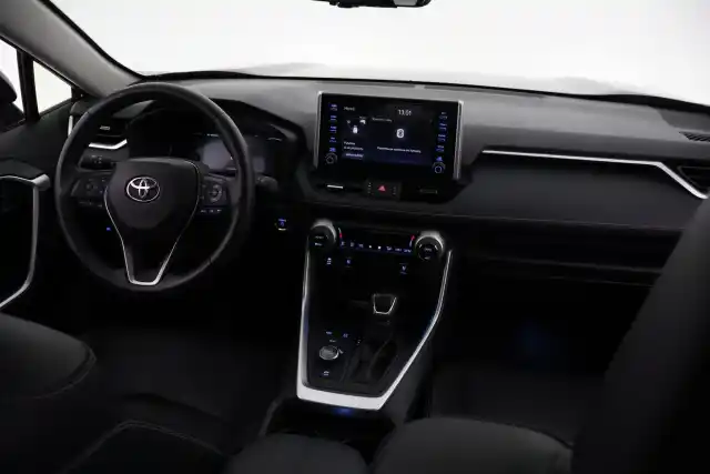 Musta Maastoauto, Toyota RAV4 – VAR-25559