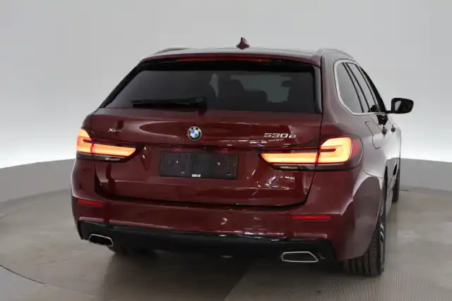 Punainen Farmari, BMW 530 – VAR-25594