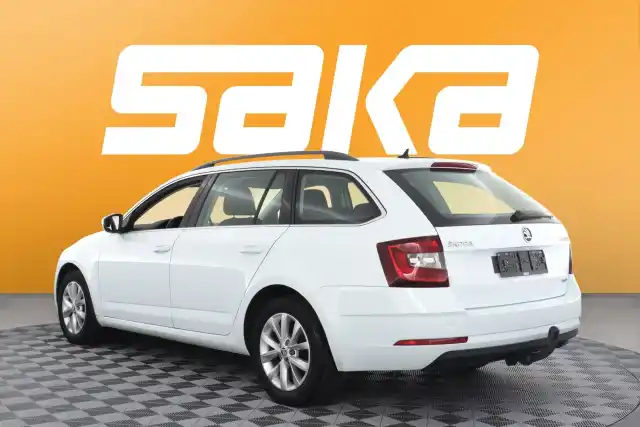 Valkoinen Farmari, Skoda Octavia – VAR-25676