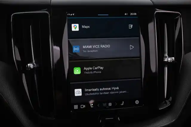 Sininen Maastoauto, Volvo XC60 – VAR-25721