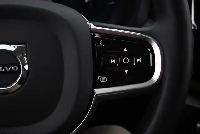 Sininen Maastoauto, Volvo XC60 – VAR-25721