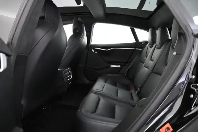 Musta Sedan, Tesla Model S – VAR-25781